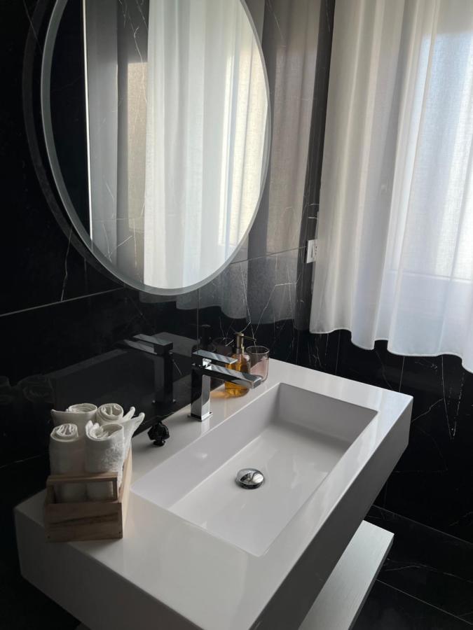 Cuore - Luxury Rooms Pescara Esterno foto